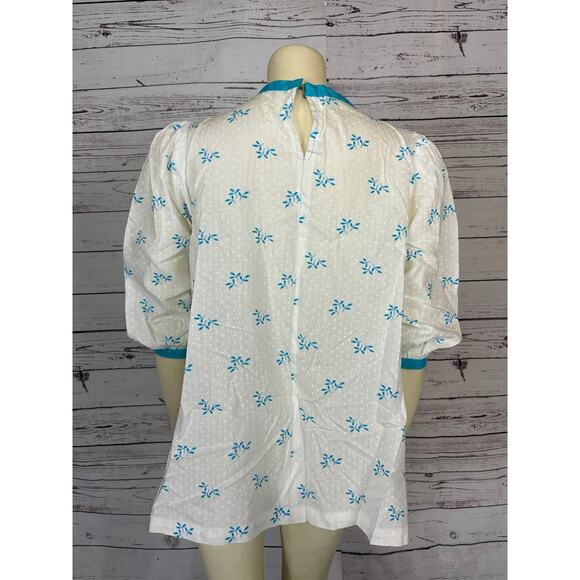 American Vintage Handmade top , white with blue flowers size small - Picture 7 of 12